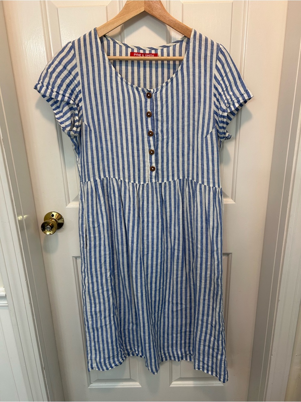 Pyne and Smith Clothiers 100% linen sundress blue and white stripe size M